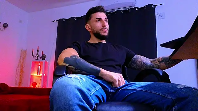 Czat XXX na żywo – MightyAaron66