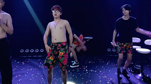 SH-sassy Obrolan Langsung XXX