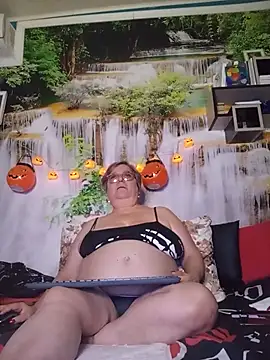 QueenPammy1 XXX чат на живо