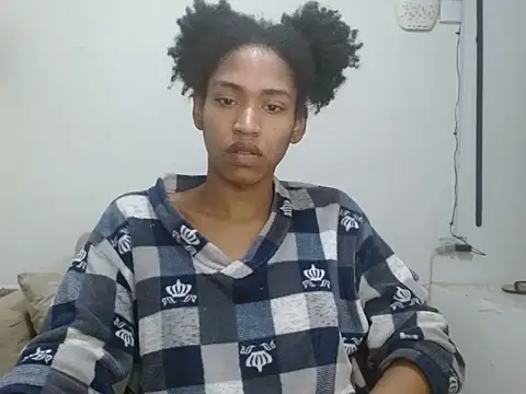 XXX chat uživo modela angelamariebandary