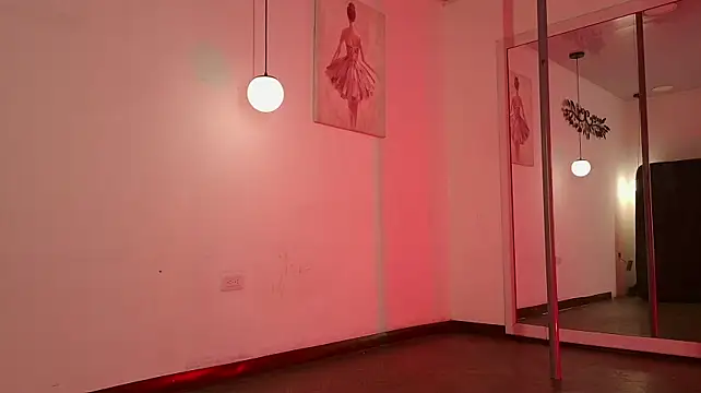 IniridaCollins_'s Live XXX Chat