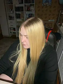 Mira_Lunar's Live XXX Chat