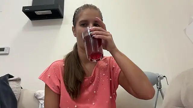 צ'אט XXX בשידור חי של jennifer11772