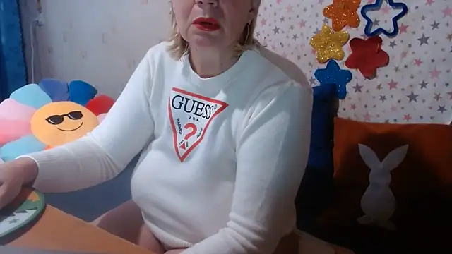 QueenLana 现场XXX聊天