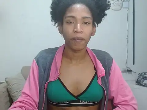 angelamariebandary élő XXX-chatje