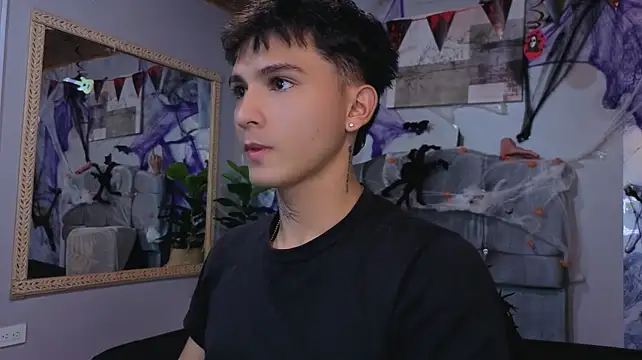 Axel_Ryder Adlı Modelin Canlı XXX Sohbeti