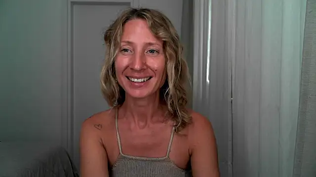 aurelline's Live XXX Chat