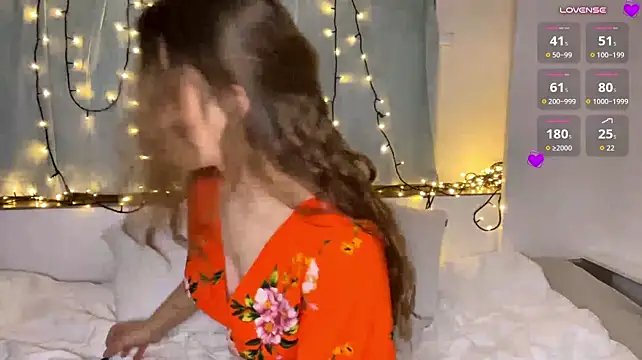 XXX chat uživo modela AliKnop