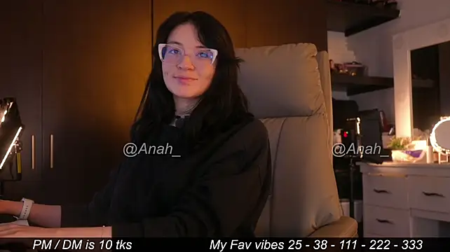 Онлайн чат XXX anah_