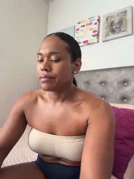 Ashleyroberst Chat XXX live