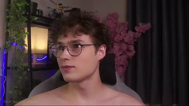 Chat XXX en directo de Nico_Theo