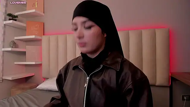 Megan_mooree_'s Live XXX Chat