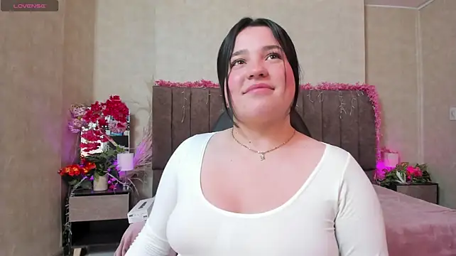 Juliieth_Caandy's Live XXX Chat