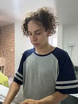 grey___27 Adlı Modelin Canlı XXX Sohbeti