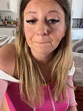 Poppyshaw_'s Live XXX Chat