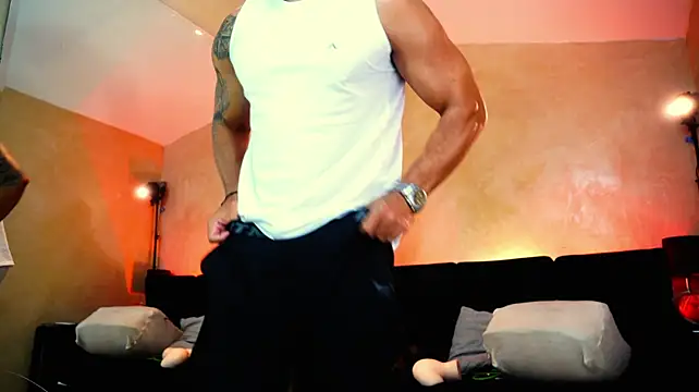 MassimoWalton2 live XXX chat