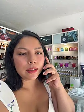 ISABELLA__LUNA's Live XXX Chat