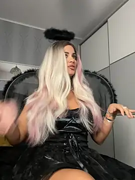 צ'אט XXX בשידור חי של _adelle