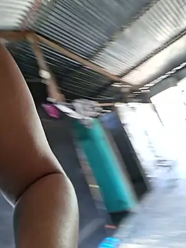 sariitha_swのライブXXXチャット