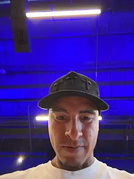 XXX chat uživo modela willclayy