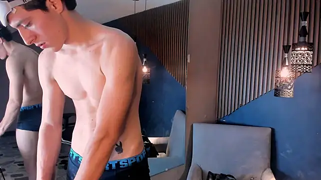 Chat XXX en directo de TheGhostforeeonss