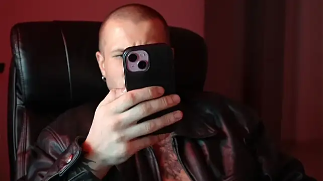 Czat XXX na żywo – Igor_Wilde