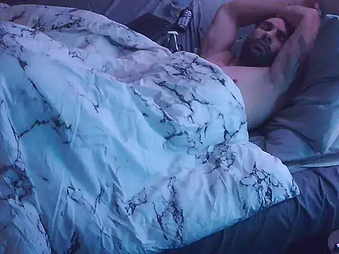 Chat +18 de CloudyCock9 ao vivo