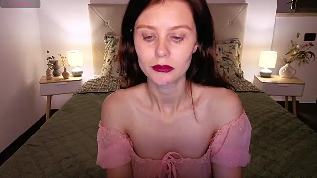 Chat XXX en directo de Little-blush
