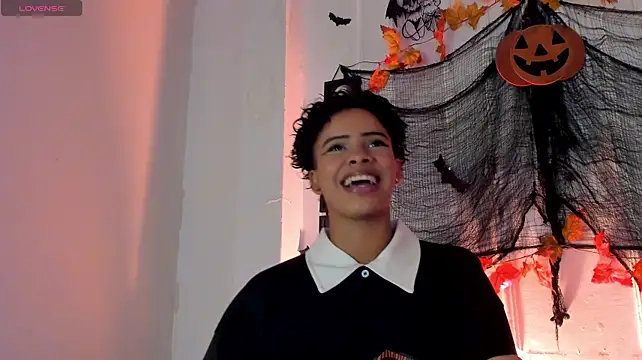 Chat +18 de BeckaBlue ao vivo