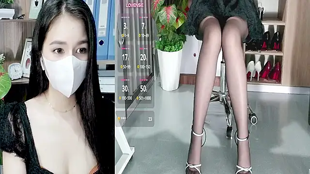 Zinna999 Live XXX-Chat