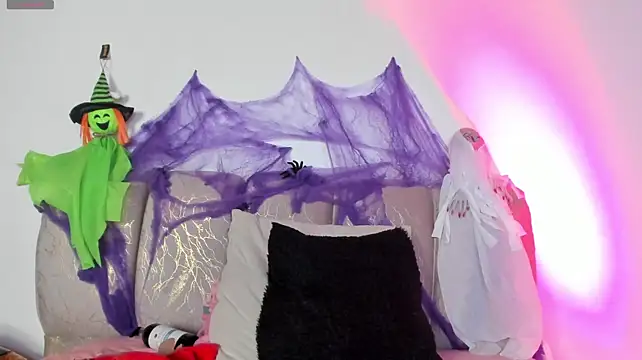 noah_0813's Live XXX Chat