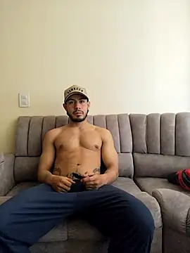 دردشة Taylor_DiamondBoy الجنسية المباشرة