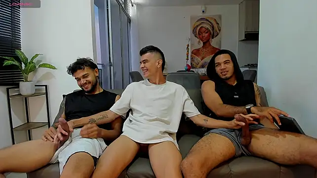 friends_str8 Chat XXX live
