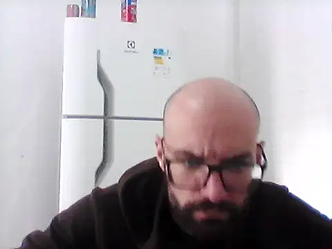Robsonitj90's Live XXX Chat
