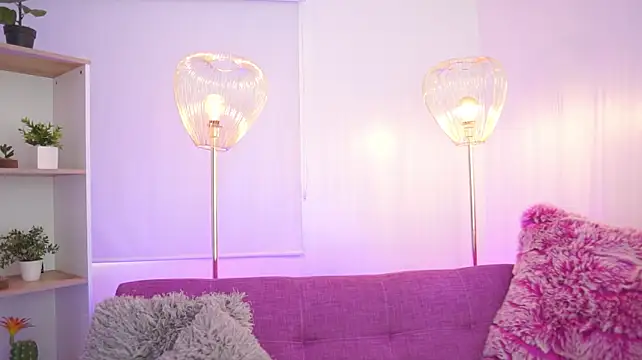 Naomi_Tovar's Live XXX Chat
