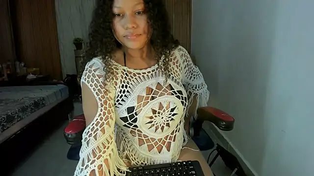 Lunastar02 Chat XXX live