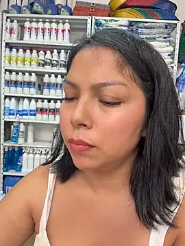ISABELLA__LUNA élő XXX-chatje