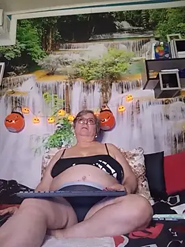 Živý XXX chat QueenPammy1