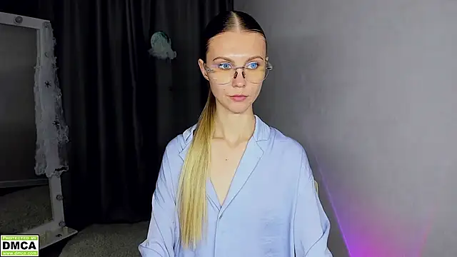 دردشة PhoebeMay الجنسية المباشرة