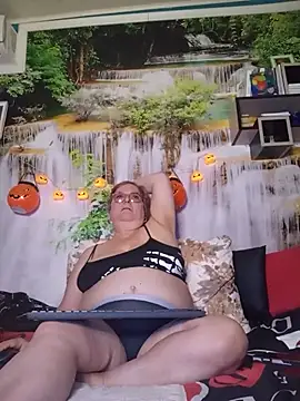 QueenPammy1's Live XXX Chat