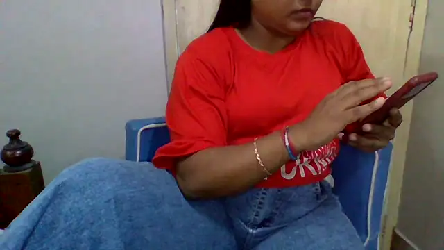 Sundari_Apsara01's Live XXX Chat