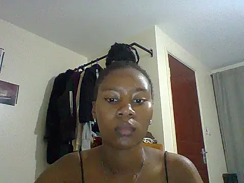 Flavy_bunyy's Live XXX Chat