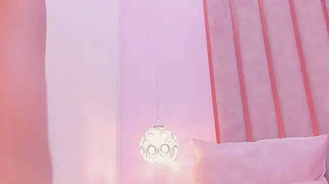 Zoe_Monrow's Live XXX Chat