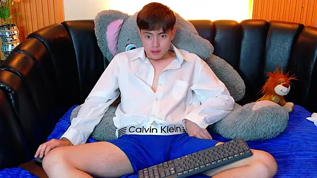 Chat +18 de Brian_Montes ao vivo