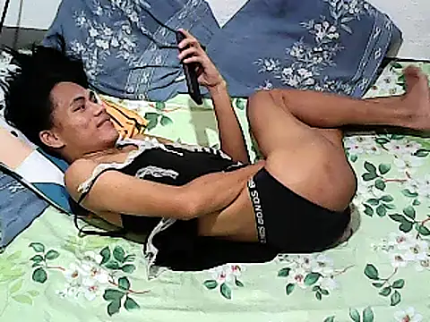 xxhottinybabe Adlı Modelin Canlı XXX Sohbeti