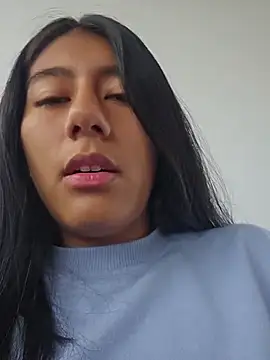 Carla_Alvez Chat XXX in diretta