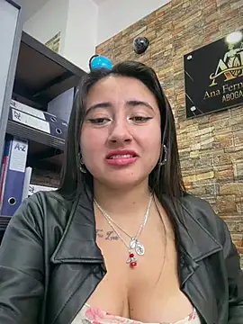 แชท XXX สดของ _Sarah-Office1
