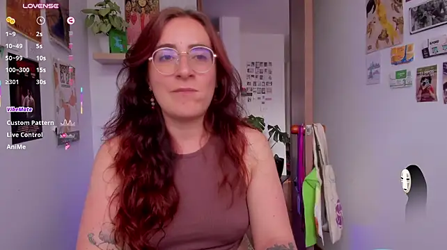 Chat XXX en directo de linda_giggle