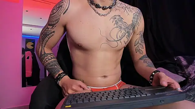 Онлайн чат XXX Maxi_Corean