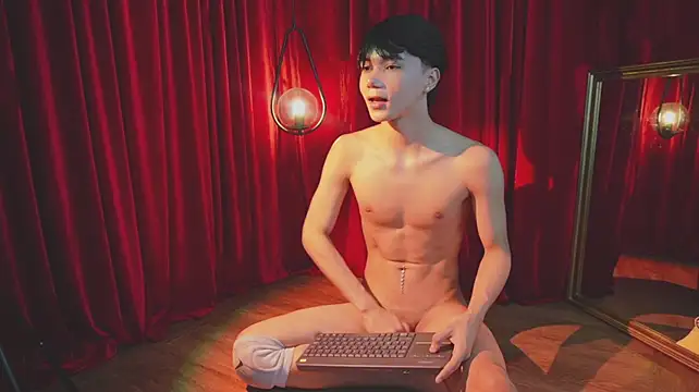 JULI_RICO1 élő XXX-chatje